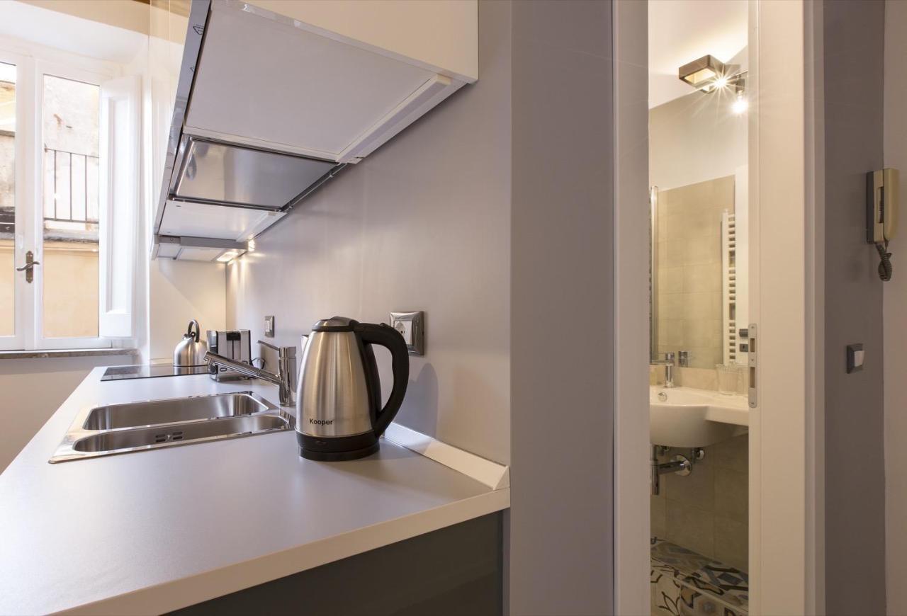 Cozy Apartment In Via Degli Spagnoli - Fromhometoローマ エクステリア 写真